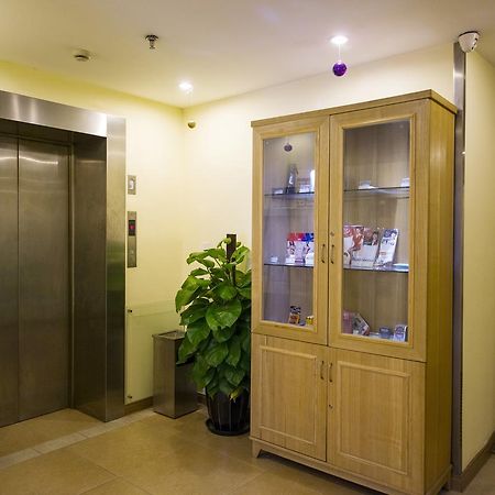 Home Inn Shanghai Hongqiao Terminal Jinshajiang Road Changfeng ภายนอก รูปภาพ